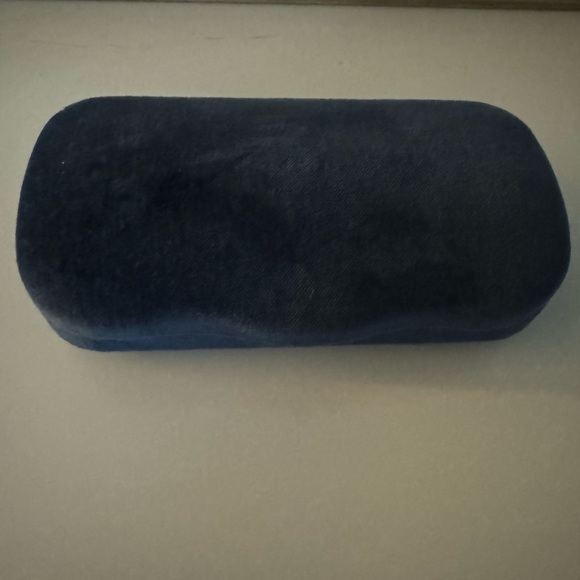 Gucci Minimal Sunglasses- NWT main image 4